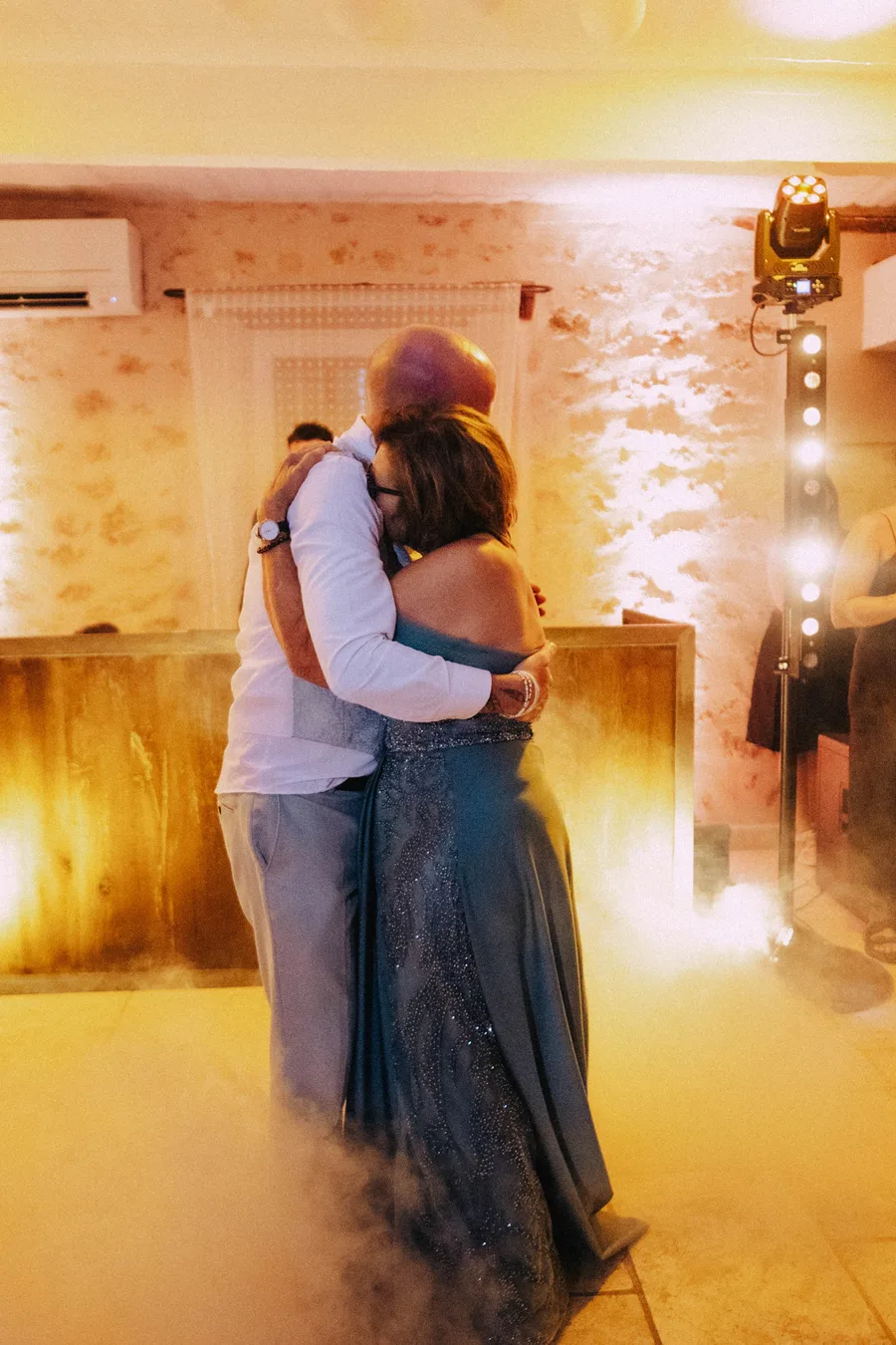 Première danse de Nicolas et Lionel au Domaine Amourella