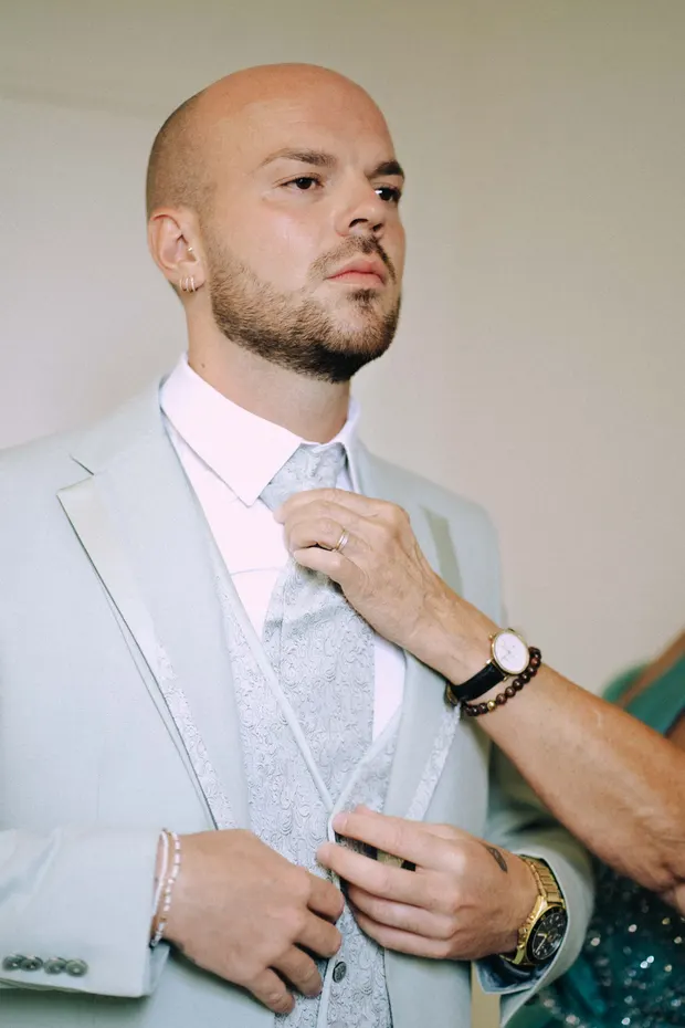 Préparatifs du mariage de Nicolas et Lionel au Domaine Amourella à Lambesc